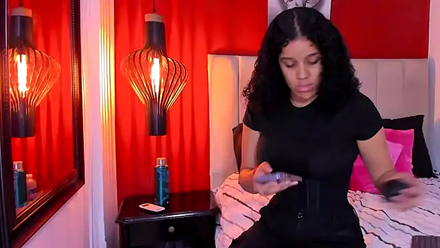 Snapshot of vanesasexyhot21 chatting on November 2025 02:37:01 AM vanesasexyhot21 online show from November 2025 02:37:01 AM