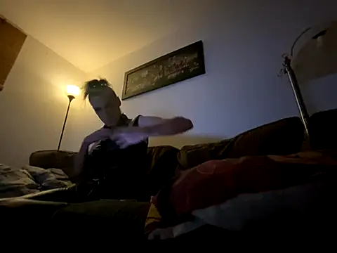 kikiwonderbar online show from November 2025 05:33:01 AM