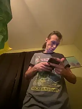 kikiwonderbar online show from February 2026 10:59:02 PM