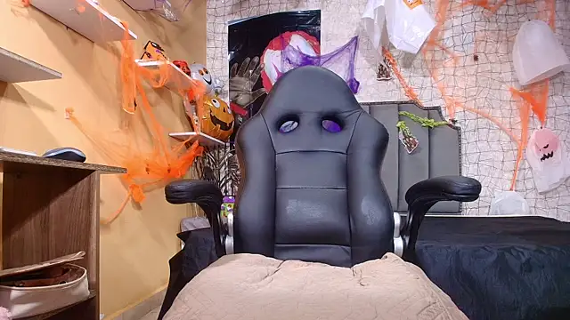 aisha sh online show from October 2025 12:05:02 PM