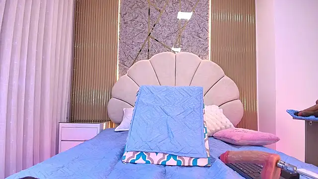 aisha sh online show from November 2025 12:09:01 PM