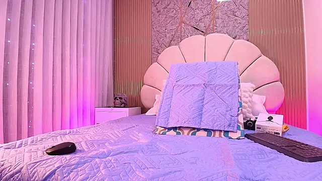 aisha sh online show from November 2025 11:59:02 AM