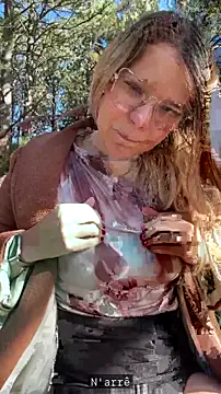 EmyLana online show from April 2026 07:37:01 AM