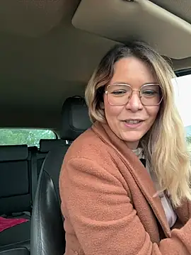 EmyLana online show from March 2026 07:36:01 AM