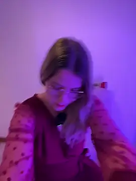 EmyLana online show from February 2026 08:42:01 PM