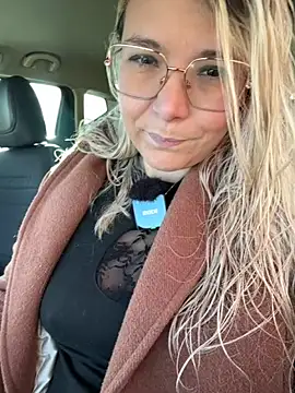 EmyLana online show from February 2026 08:23:02 AM