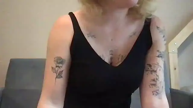 DirtyAlexIs online show from October 2025 08:25:02 AM