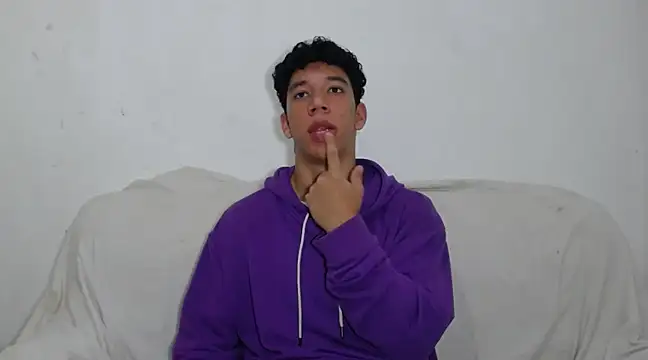 ethan noir online show from February 2025 08:09:01 PM