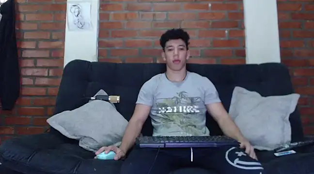 ethan noir online show from January 2025 09:32:01 PM