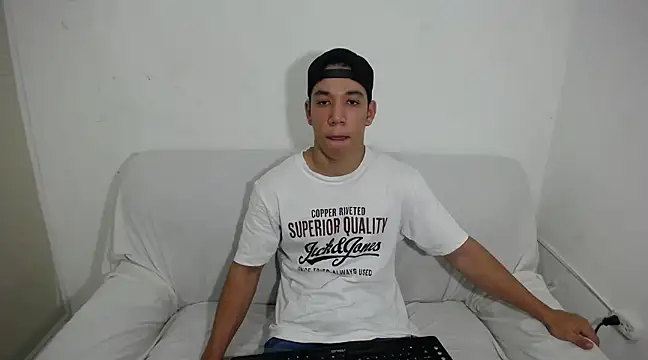 ethan noir online show from February 2025 07:54:02 PM