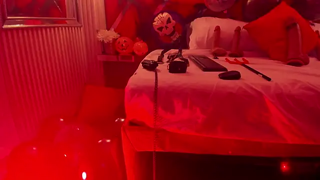 SusanCouper online show from October 2025 11:59:01 PM