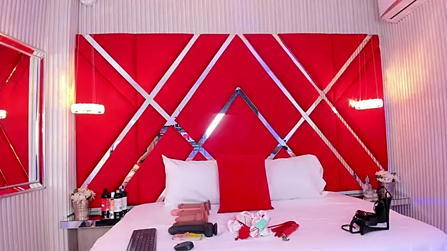 SusanCouper online show from March 2026 10:38:01 PM