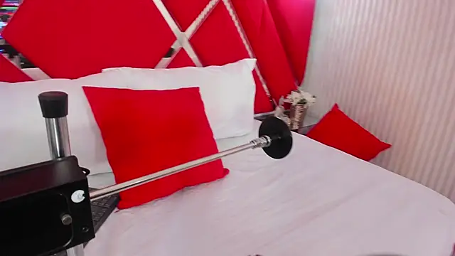 SusanCouper online show from November 2025 01:39:02 AM