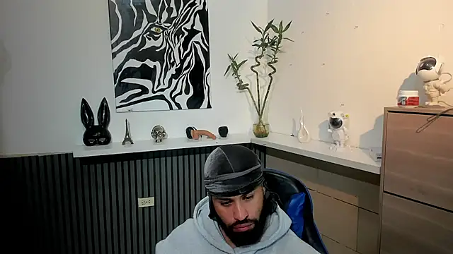 Daemon21 online show from November 2025 05:05:01 PM