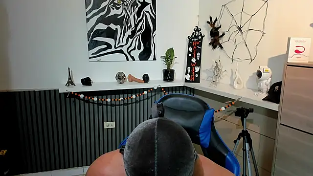 Daemon21 online show from October 2025 02:55:01 AM