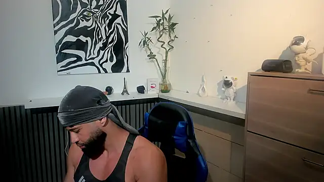 Daemon21 online show from November 2025 01:17:02 AM