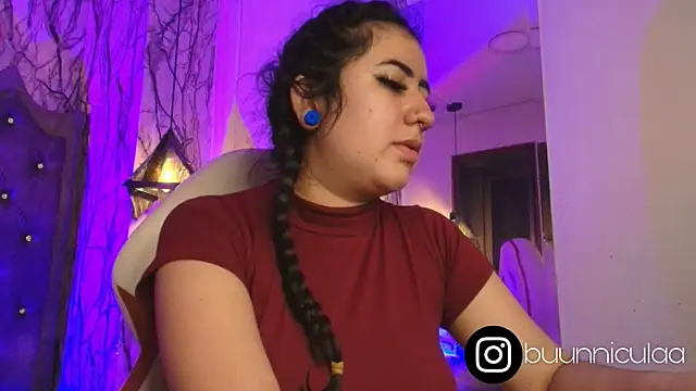 larissa01  online show from September 2025 02:21:02 AM