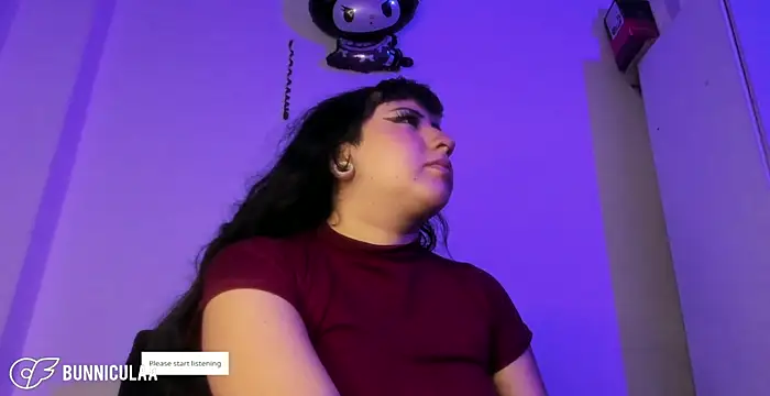 larissa01  online show from March 2026 06:07:02 PM