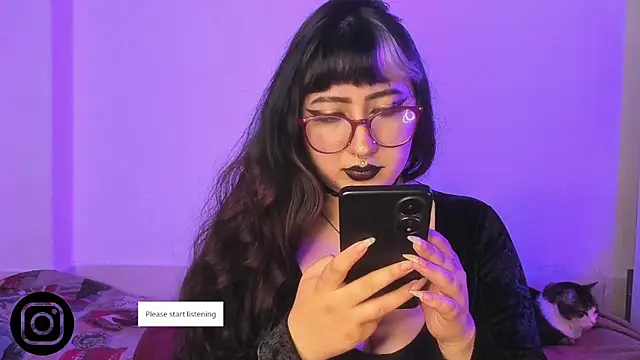 larissa01  online show from January 2026 07:21:01 PM