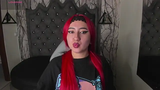 larissa01  online show from March 2025 03:06:01 AM