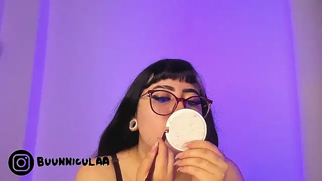 larissa01  online show from January 2026 05:08:01 PM