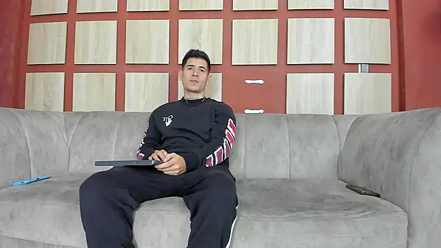 hot day online show from March 2025 01:16:01 AM