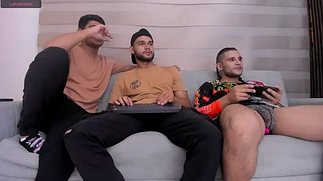 hot day online show from January 2025 01:41:01 AM
