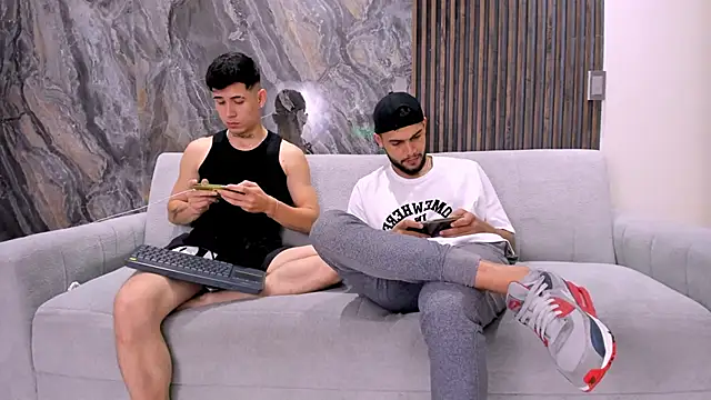 hot day online show from February 2025 01:19:01 AM
