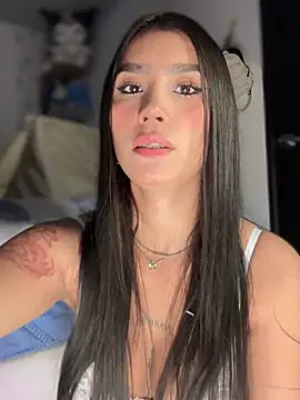 -Loren- online show from May 2026 12:00:01 PM