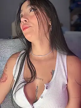 -Loren- online show from December 2025 11:23:02 AM