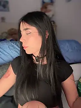 -Loren- online show from October 2025 11:29:02 AM