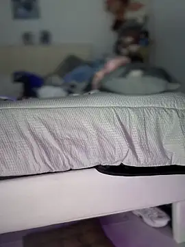 -Loren- online show from September 2025 10:11:01 AM