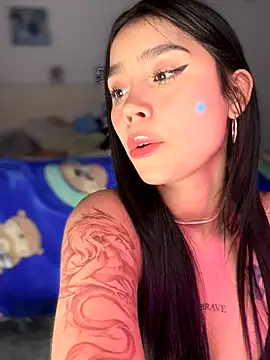 -Loren- online show from November 2025 10:58:01 AM