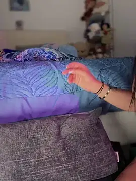 -Loren- online show from October 2025 11:09:01 AM