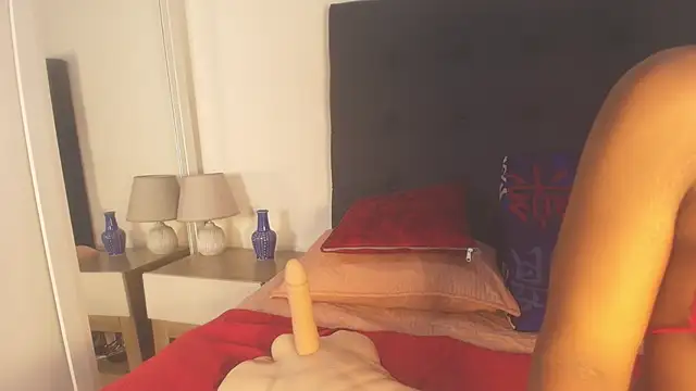 Evelonga 707 online show from February 2026 07:02:01 PM