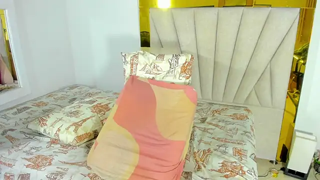 Evelonga 707 online show from February 2025 10:10:02 PM