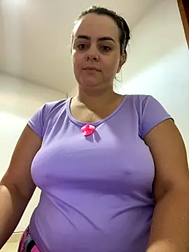 Im Amelia online show from November 2025 12:17:01 PM