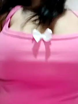 Im Amelia online show from March 2025 02:53:02 PM
