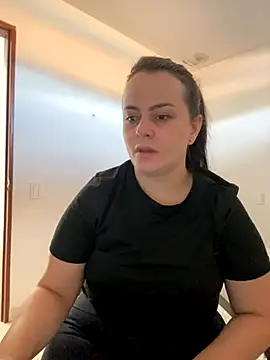 Im Amelia online show from October 2025 01:21:02 PM