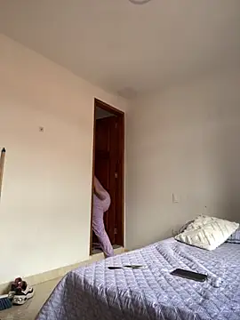 Im Amelia online show from February 2026 02:05:01 PM