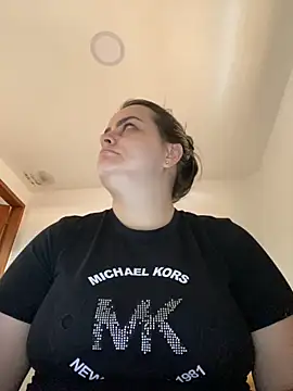 Im Amelia online show from October 2025 12:59:02 PM