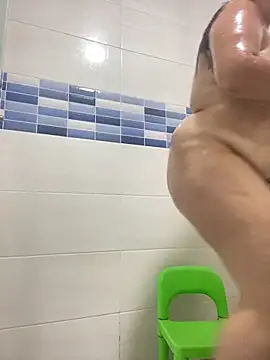 Im Amelia online show from April 2026 11:39:01 PM