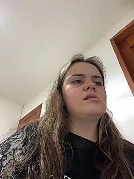 Im Amelia online show from June 2026 09:23:01 PM