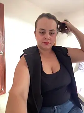 Im Amelia online show from February 2026 08:30:01 PM