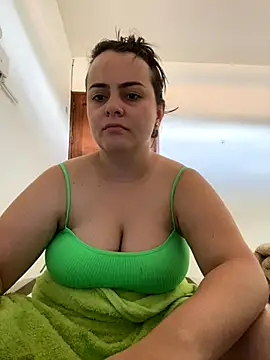 Im Amelia online show from September 2025 03:40:01 PM
