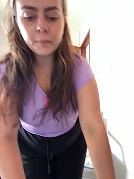 Im Amelia online show from June 2026 01:44:02 PM