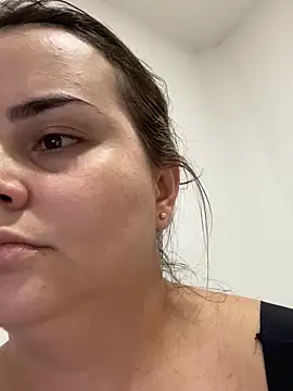 Im Amelia online show from May 2026 08:55:02 PM