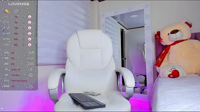 Snapshot of isaa_19 chatting on February 2025 09:17:02 AM isaa 19 online show from February 2025 09:17:02 AM