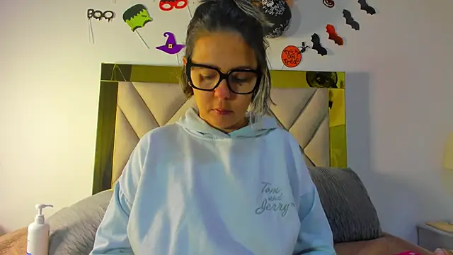 ariana-martins online show from November 2025 03:35:02 AM