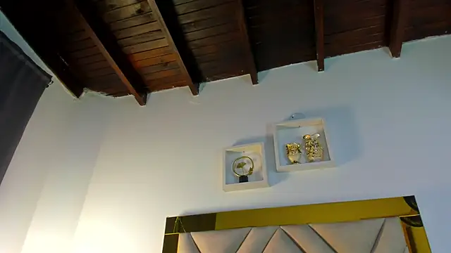 ariana-martins online show from November 2025 04:00:02 AM